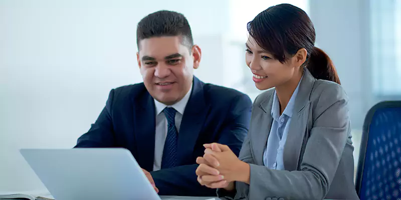 Why Partner with the Best TN Visa Consultants for Canadian Applicants for Slovakia?
